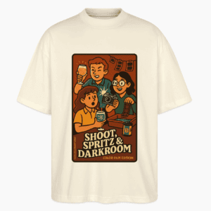 Shoot, Spritz & Darkroom – Oversized Unisex Organic T-Shirt (Blaster Edition)